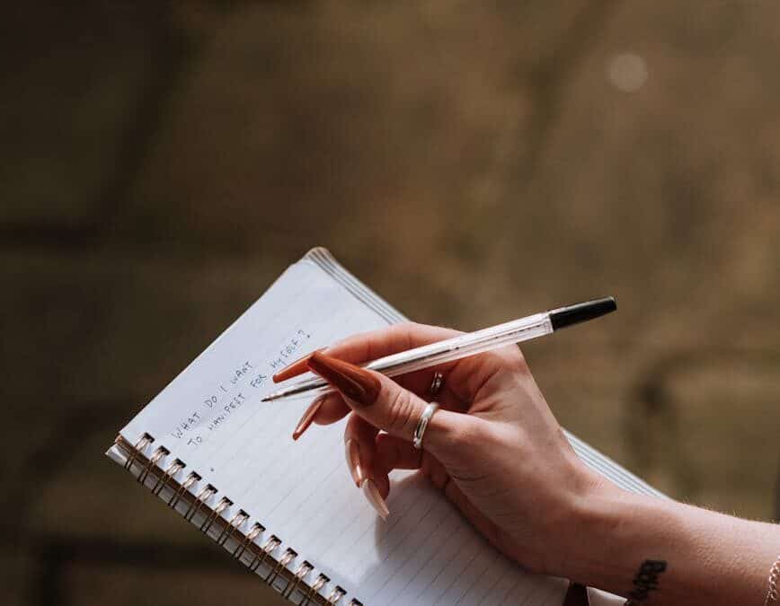The Ultimate Guide to Short Story Outlining